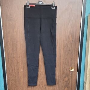 Tuff Athletics Size M Black Ankle Length Leggings